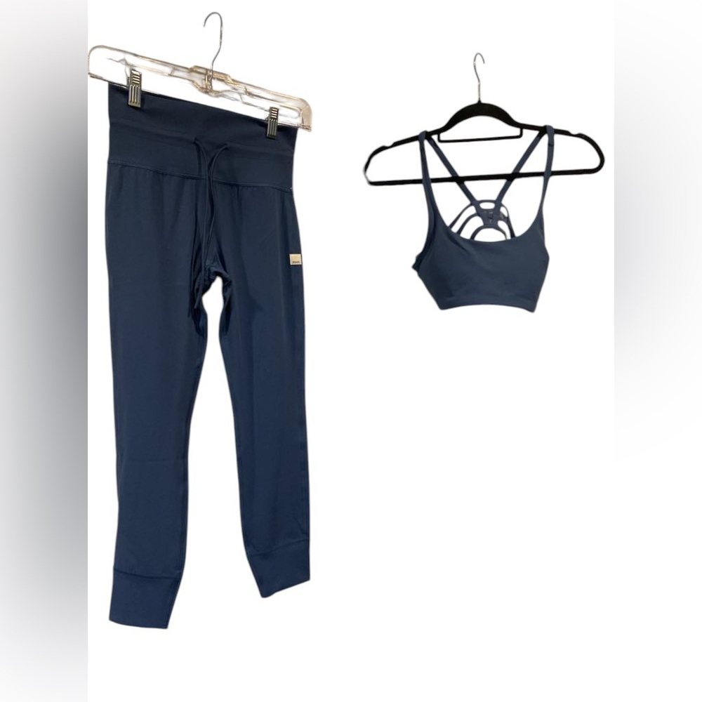 Vuori leggings and bra set Size S